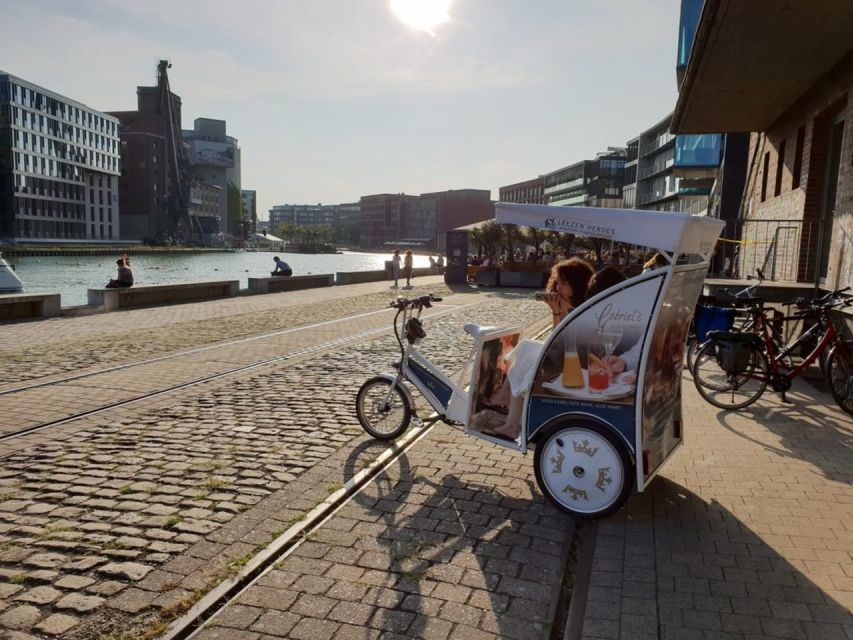 Münster-Highlights-Tour with Rickshaw-Guide - The Zwinger and old city walls: medieval context without a long walk
