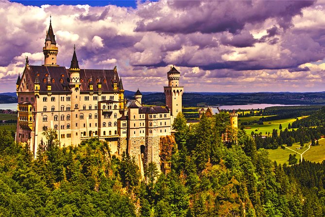 Neuschwanstein and Hohenschwangau plus Oberammergau Private Tour - Door-to-door pickup from Füssen or Munich, and how long it really takes