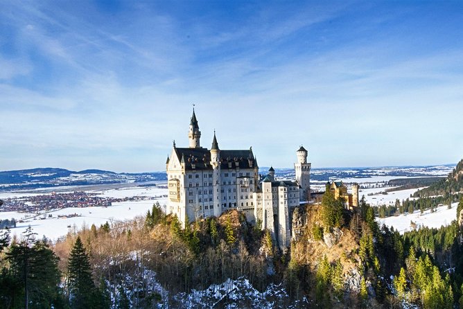 Neuschwanstein Castle Tour with Skip the Line from Hohenschwangau - Group size reality: small bookings, still official room flow