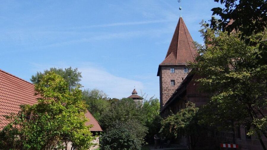 Nuremberg: 1.5-Hour Private Tour through Historical Old Town - The guide experience: Daniel Vogel keeps questions moving