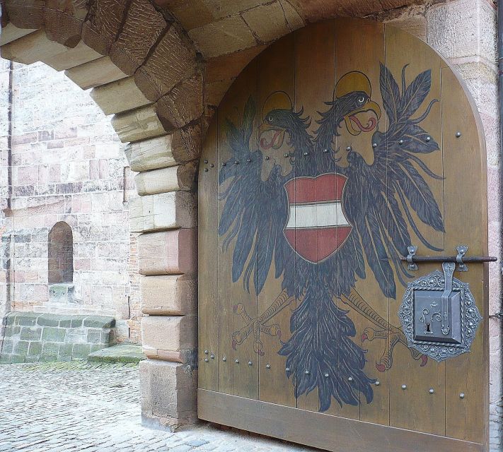 Nuremberg 2-Hour Old Town Highlights Walking Tour in English - Albrecht Dürer’s House and the story behind the Renaissance name