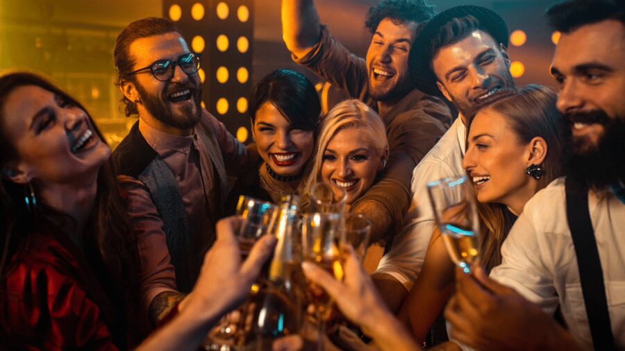 Nuremberg: Bar and Club Tour with Free Shots and Free Entry - Key highlights at a glance