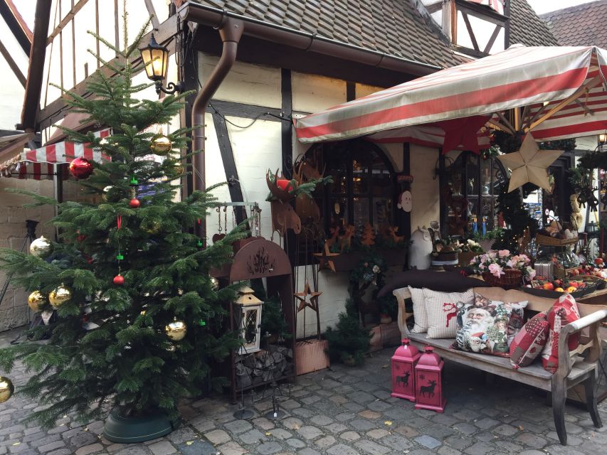 Nuremberg: Christmas City Culinary Tour - International Christmas Market and the Partner Cities Market: Variety Without Leaving the Core