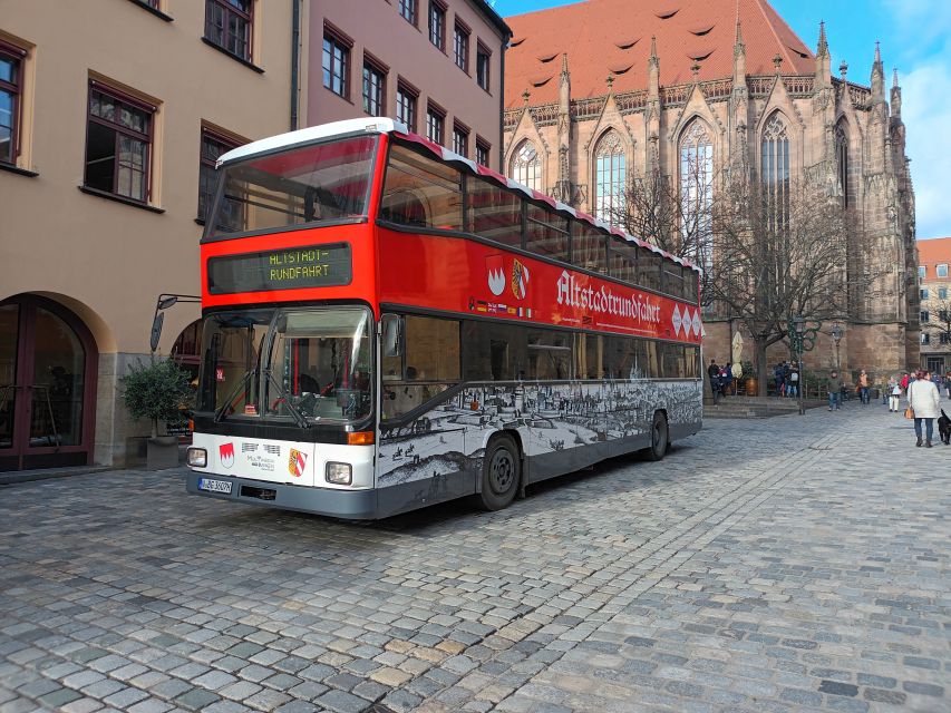 Nuremberg: Old Town Guided Tour By Bus - St. Sebaldus Church and St. Lorenz Church: two big markers of the Old Town