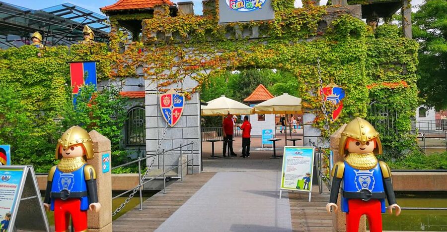 Nuremberg: PLAYMOBIL®- FunPark - Entering PLAYMOBIL-FunPark near Nuremberg, and what to do first