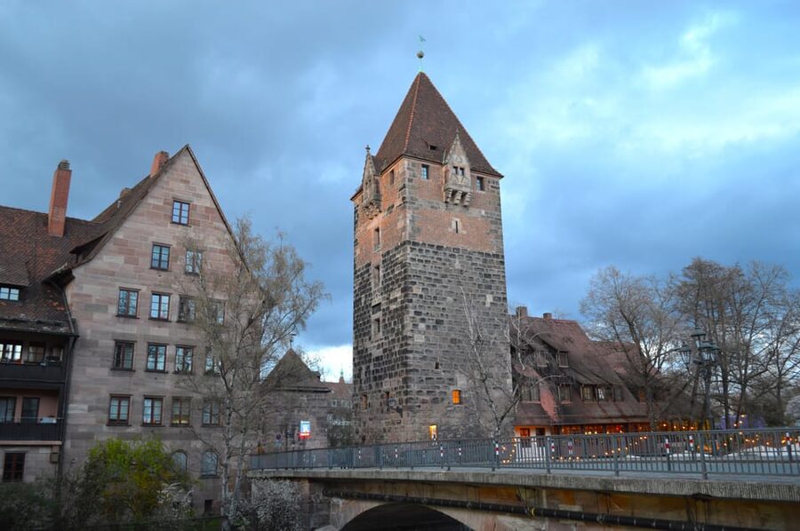 Nürnberg: Mörder, Fälscher, Messerstecher - A two hour History of Crime walk through Nuremberg’s key sites