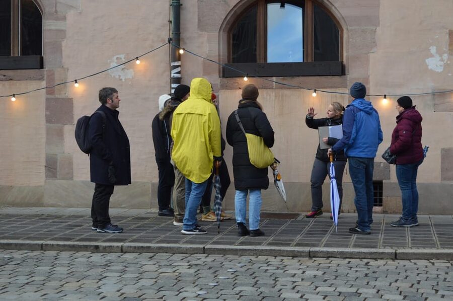 Nürnberg: Mörder, Fälscher, Messerstecher - Hauptmarkt and Christkindlesmarkt, death penalty themes in the main square
