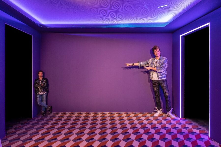 Oberhausen: HOUSE OF MAGIC - powered by Ehrlich Brothers - Stage costumes, big photo moments, monster truck, and golden Lamborghini