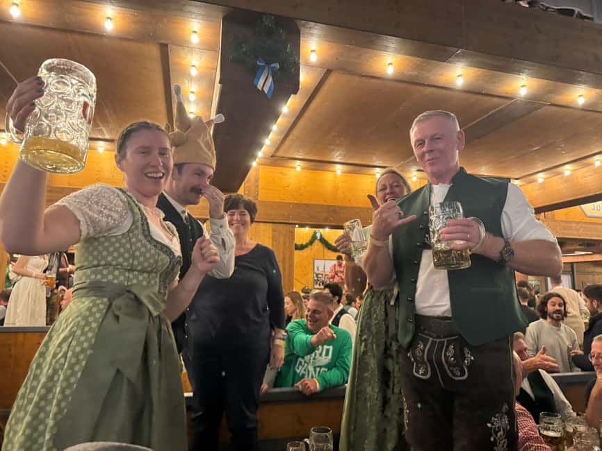 Oktoberfest Munich: Lunch/Dinner table reserv. big beer tent - Lunch vs Dinner: The 11/12 to 3/4 PM vs 4/5 PM to 11 PM Decision
