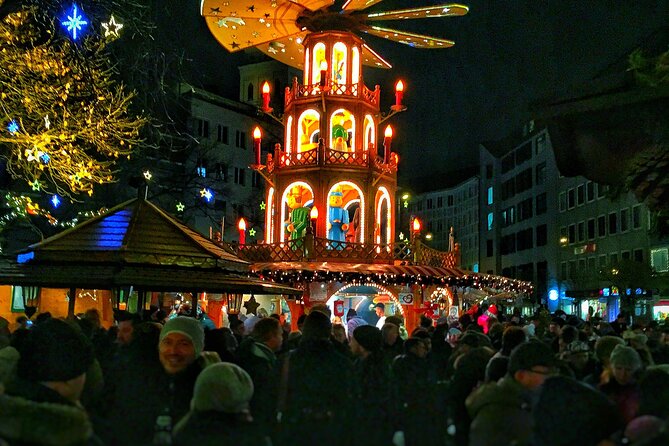Original Munich Christmas Market Tour with Festive Wine and Food - Wittelsbacherplatz: a noble-family market with medieval life vibes
