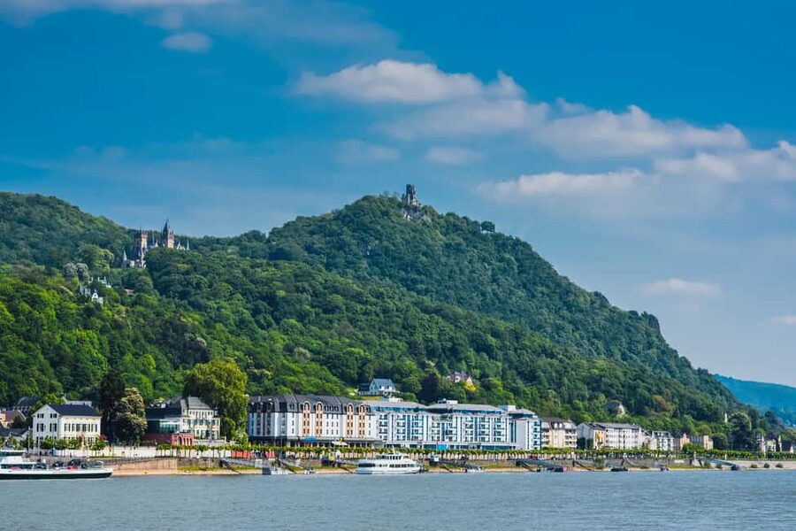 Panoramic ride between Bonn and Königswinter (Siebengebirge) - A 100-minute Rhine cruise that fits real life