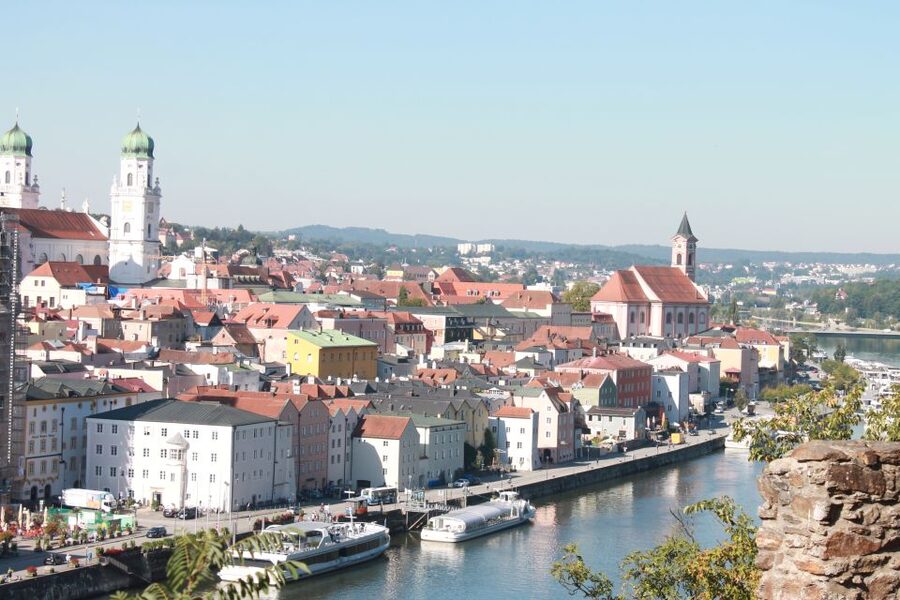 Passau: City Highlights Guided Walking Tour - Town Hall Clock Tower and Knight Murals: History on a Public Face