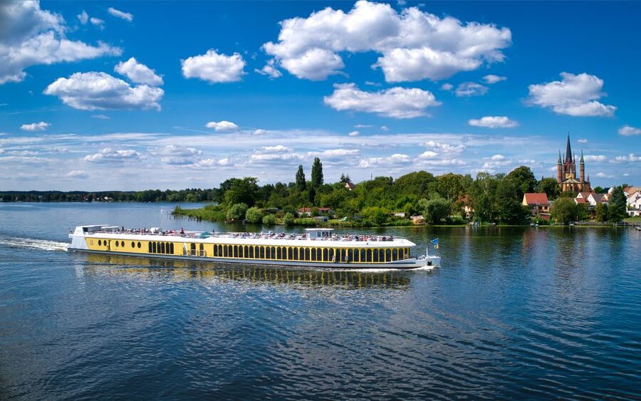 Potsdam by Boat: Island Cruise - Werder Along the Havel, Plus the Sacrow-Paretz Canal Moment