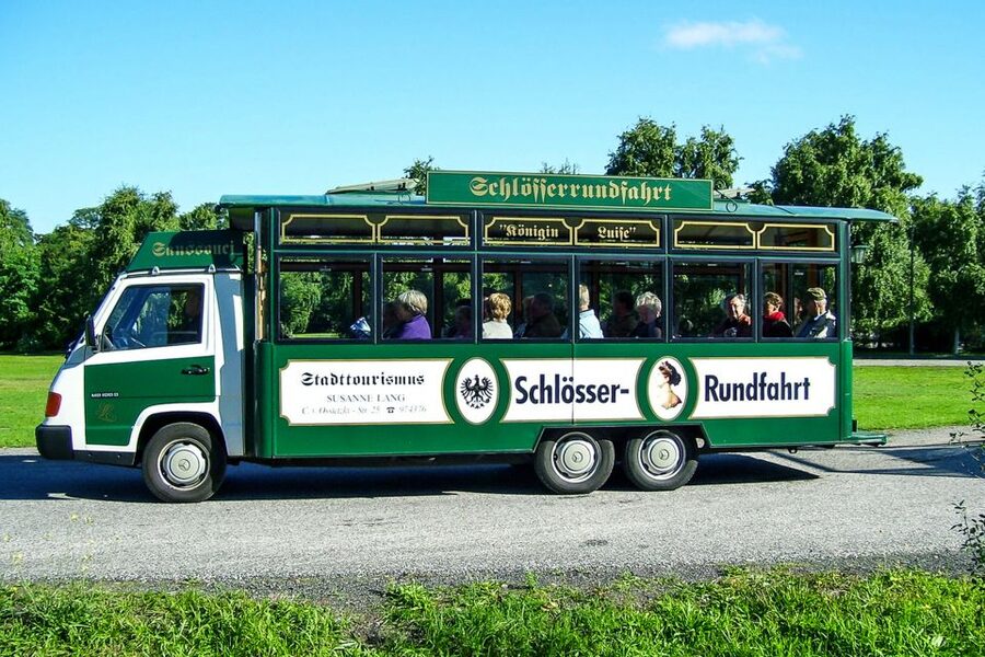 Potsdam: City and Castles Tour - Dutch Quarter to Cecilienhof: quick walks, big context