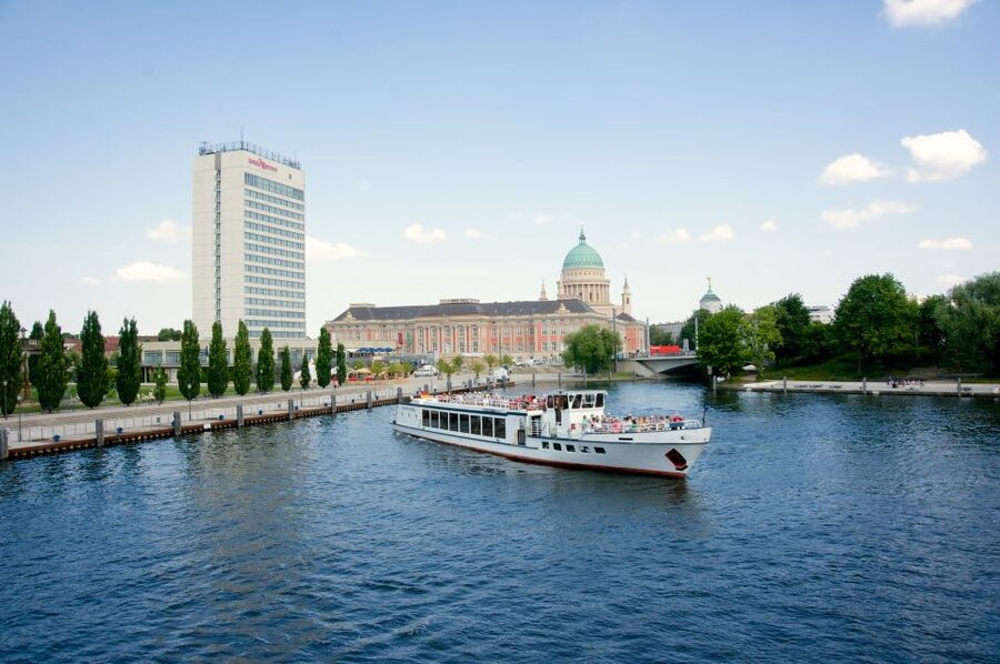 Potsdam: Palace Tour by Boat - Why Potsdam’s Palaces Look Different From the Havel