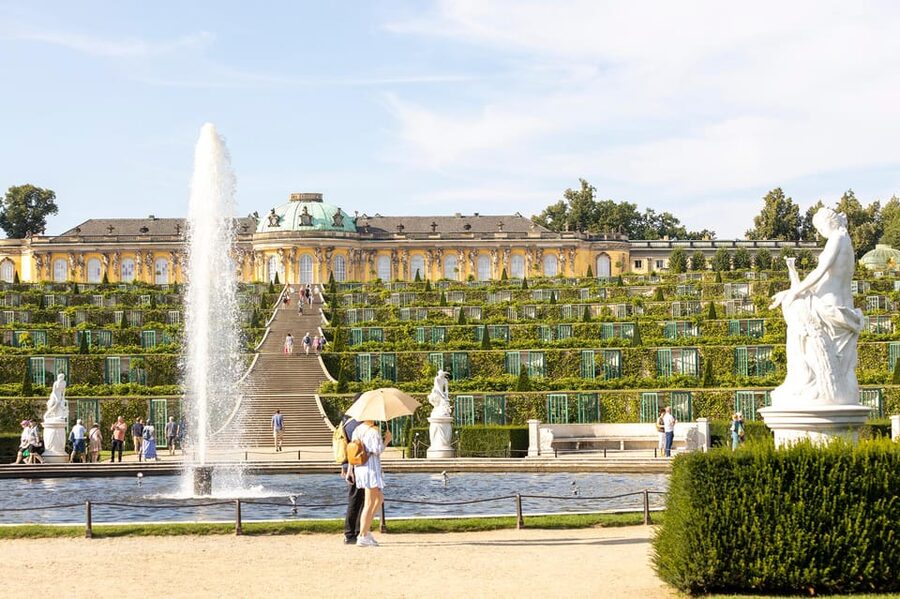 Potsdam: Sanssouci Palace and Prussian Palaces Entry Ticket - Entering through the Ehrenhof: how not to miss your time slot