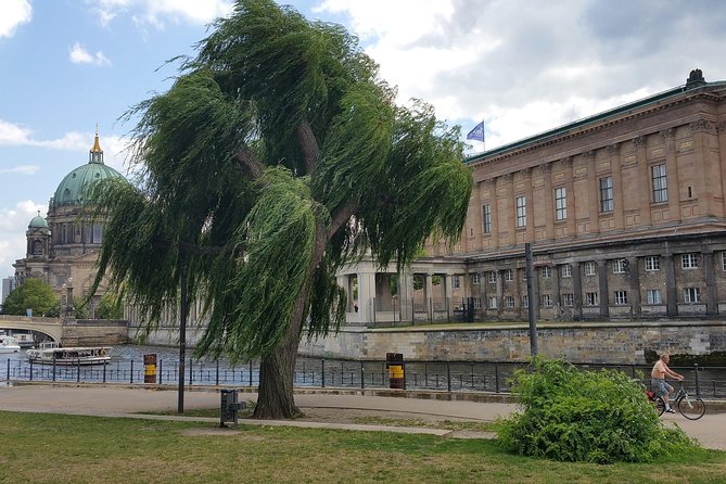 Private Berlin City Center Walking Tour - Why a private Berlin center walk works so well