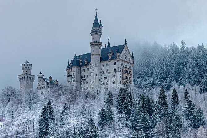 Private Tour to Neuschwanstein Castle & Linderhof from Munich - Oberammergau on the Romantic Road: Painted Houses and a Village Pause