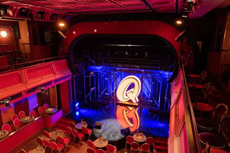 Quatsch Comedy Club Berlin: Die Live Show Entry Ticket - Entering the Club: Voucher Exchange and When to Arrive