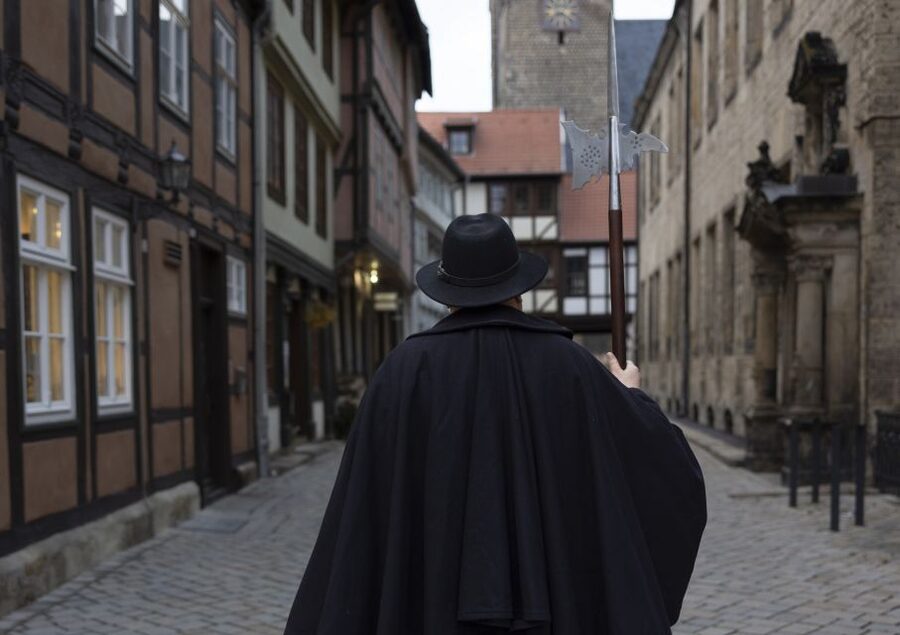 Quedlinburg: Historical Old Town Evening Walking Tour - Quedlinburg after dark, a UNESCO town with story fuel