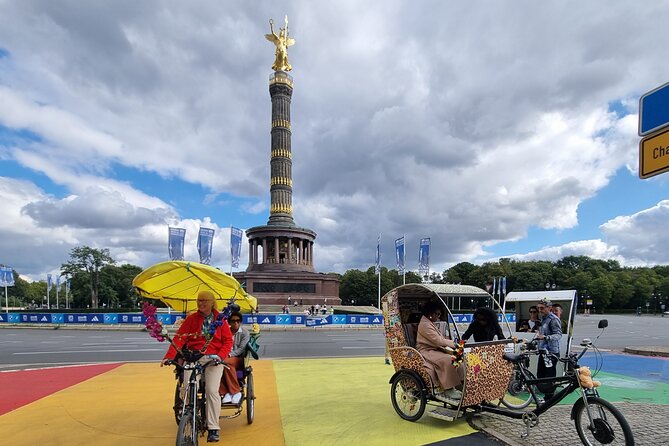 Rickshaw Sightseeing City Tours Berlin - Rikscha Tours - Brandenburg Gate and the Reichstag, where Berlin tells its turning points
