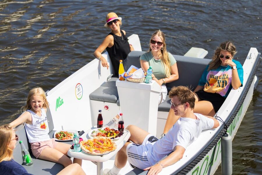 Rostock: Electric Boat Rental on the Warnow River - Who this e-boat rental suits best
