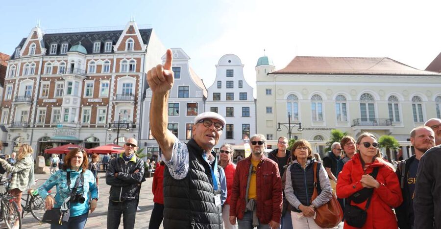 Rostock: Guided tour of the historic city center - Getting Oriented in Rostock’s Historic City Center