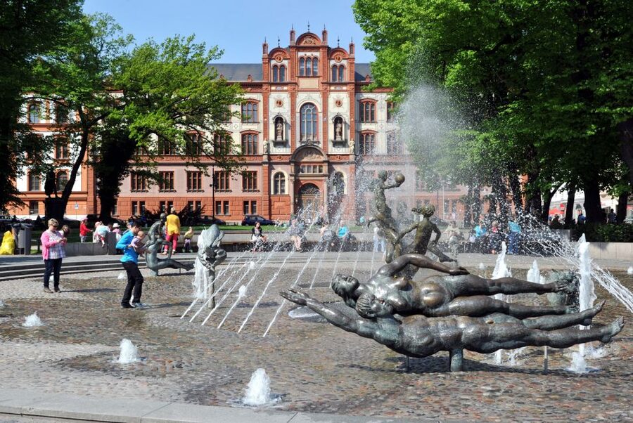Rostock: Guided tour of the historic city center - How the Guide Keeps the Pace Friendly in 1.5 Hours