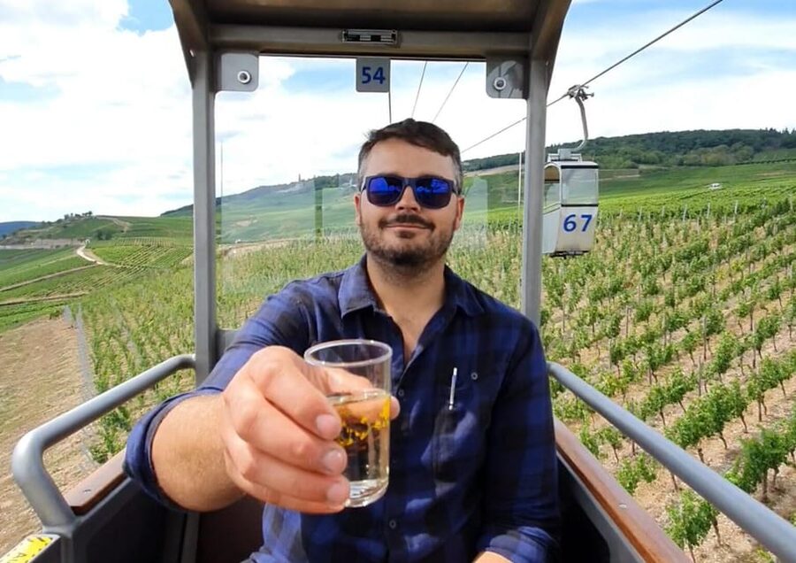 Rüdesheim - Guided wine hikes with 4wines and cable car ride - Why this Rüdesheim wine hike feels different