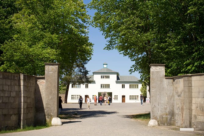 Sachsenhausen Concentration Camp Bus Tour in English from Berlin - Getting the day right: timing, walking, and what to bring