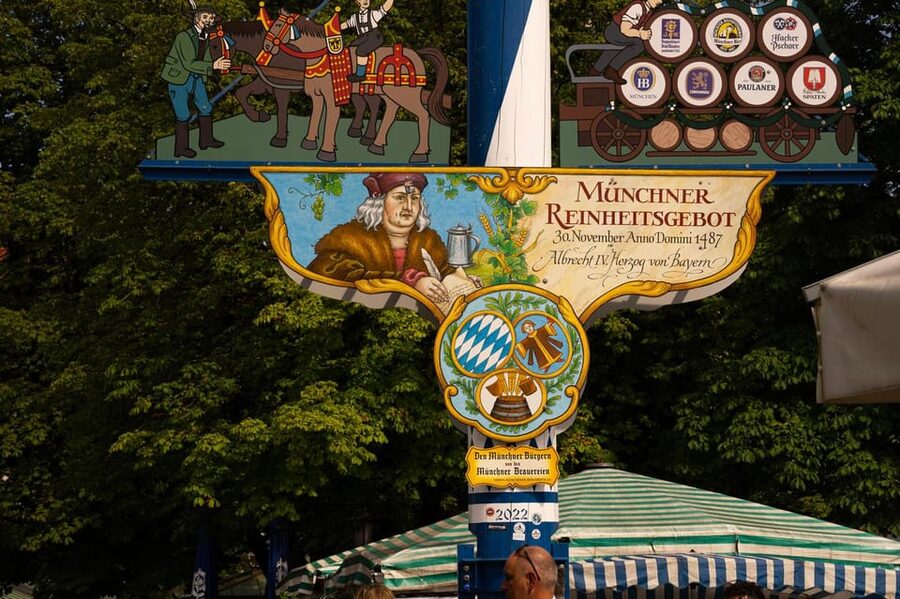 Short & sweet: Tasting the Viktualienmarkt - The five culinary tastings: sweet and savory in real market settings