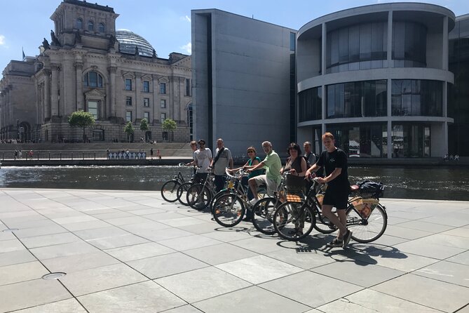 Small-Group Historical Bike Tour in Berlin - Why this Berlin bike loop feels efficient, not rushed