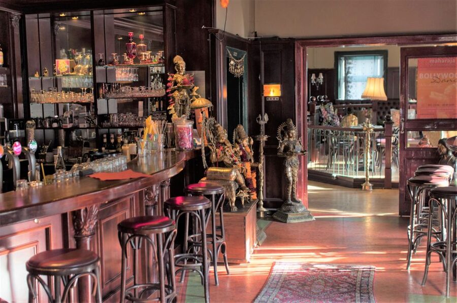 St. Pauli: Guided Food Tour with 5 Tastings - What you get included, and what you should plan for