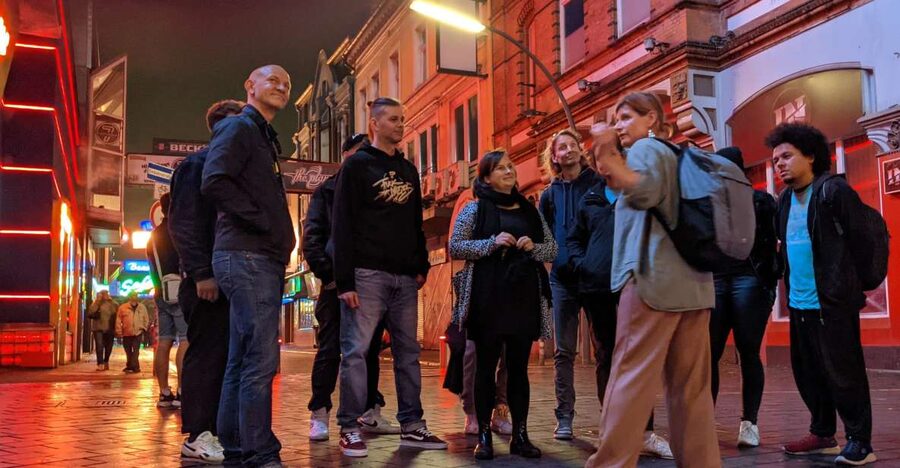 St. Pauli Kieztour - Reeperbahn mittendrin - Key highlights you should know before you go