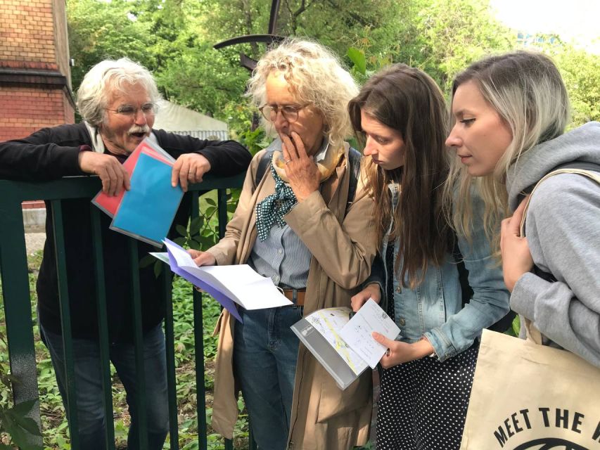 Stuttgart: Karlshöhe Crime Mystery Tour - How teams work, and why discussion is part of the fun
