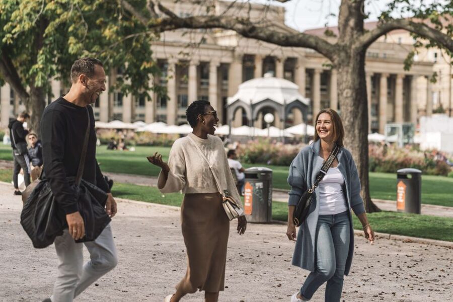 Stuttgart: Private Guided Circular City Walk - Oberer Schlossgarten to the Opera: palace gardens meet modern culture