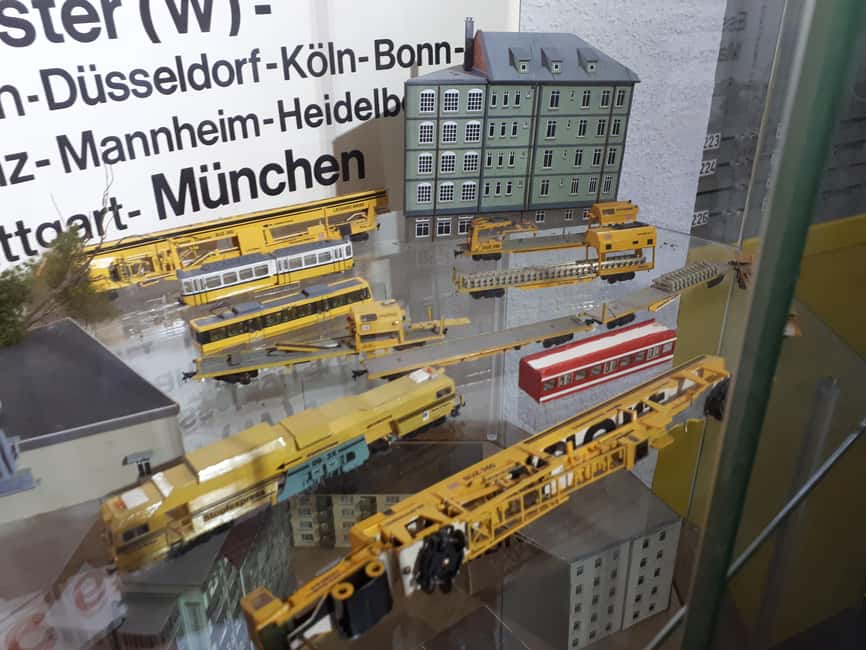 Stuttgart: Ticket for the Miniature Worlds – Europe's largest city model - The signal box recreation: where the history gets hands-on