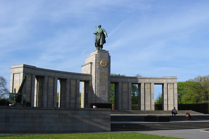 Tours & Sightseeing in English of Berlin, Potsdam and Sachsenhausen - Practical logistics that affect your day