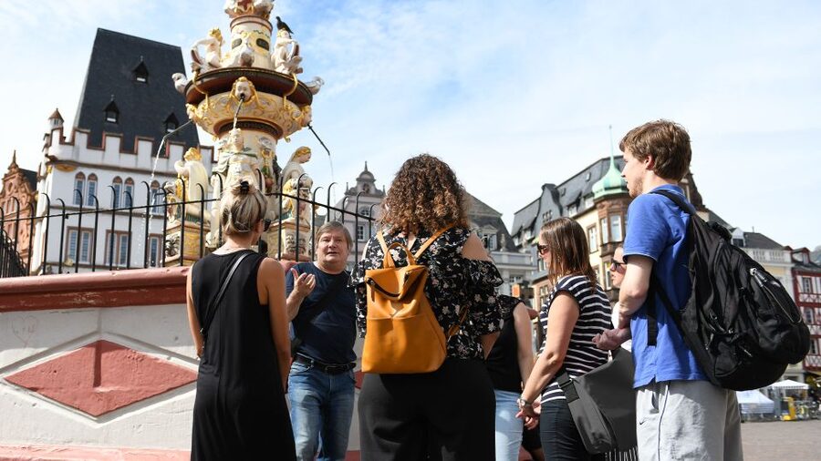 Trier: Guided Old Town Highlights and History Walking Tour - Starting at the Porta Nigra, Trier’s Roman Front Door
