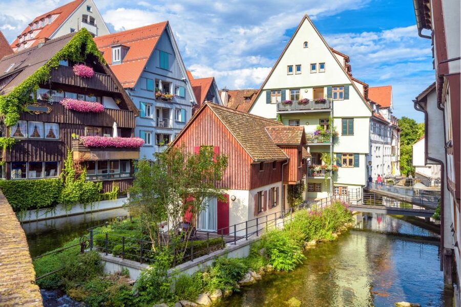 Ulm: Scavenger Hunt Self-Guided Walking Tour - Berblinger Tower and the crooked butcher’s tower in the old crafts district
