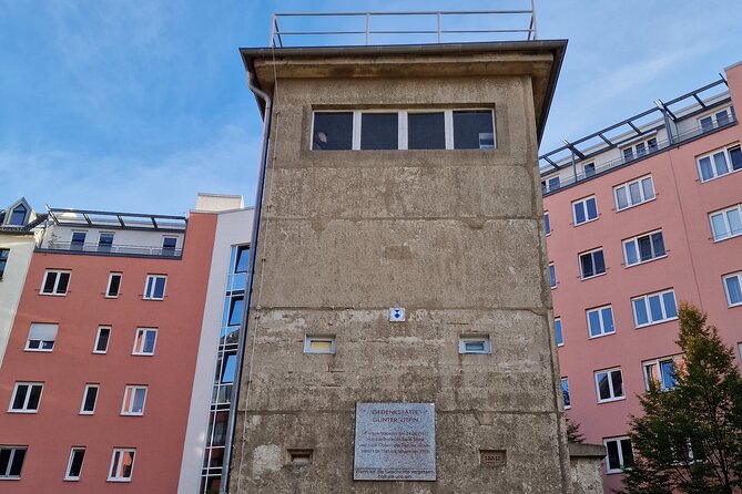Walking on the Wall: 3-Hour Tour in Berlin - Stop 4: Rabbit Field in the former death strip