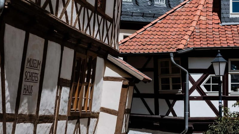 Wernigerode: Daily city tour "1000 steps around the town hall" - Price and value: $9 for an hour with certified guidance