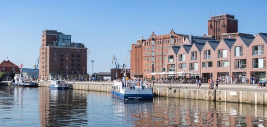 Wismar: Harbor Sightseeing Cruise - Getting to Alter Hafen and finding Adler-Schiffe