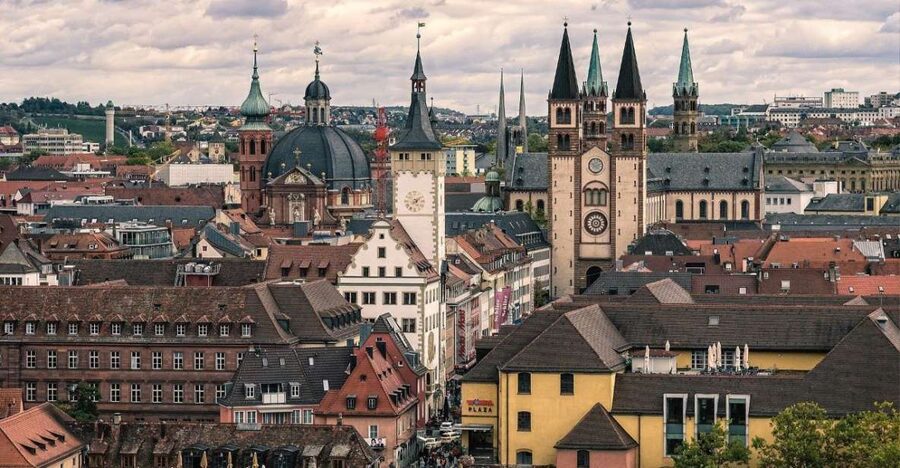Würzburg: Private Walking Tour With Professional Guide - Key things you will notice on this Würzburg private walk